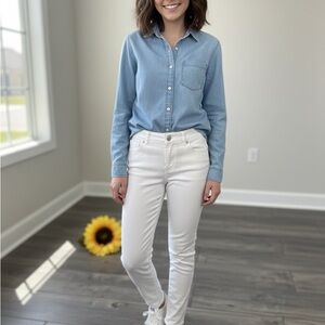 • LOFT White Jeans Size 2P Petite 26 High Quality Denim